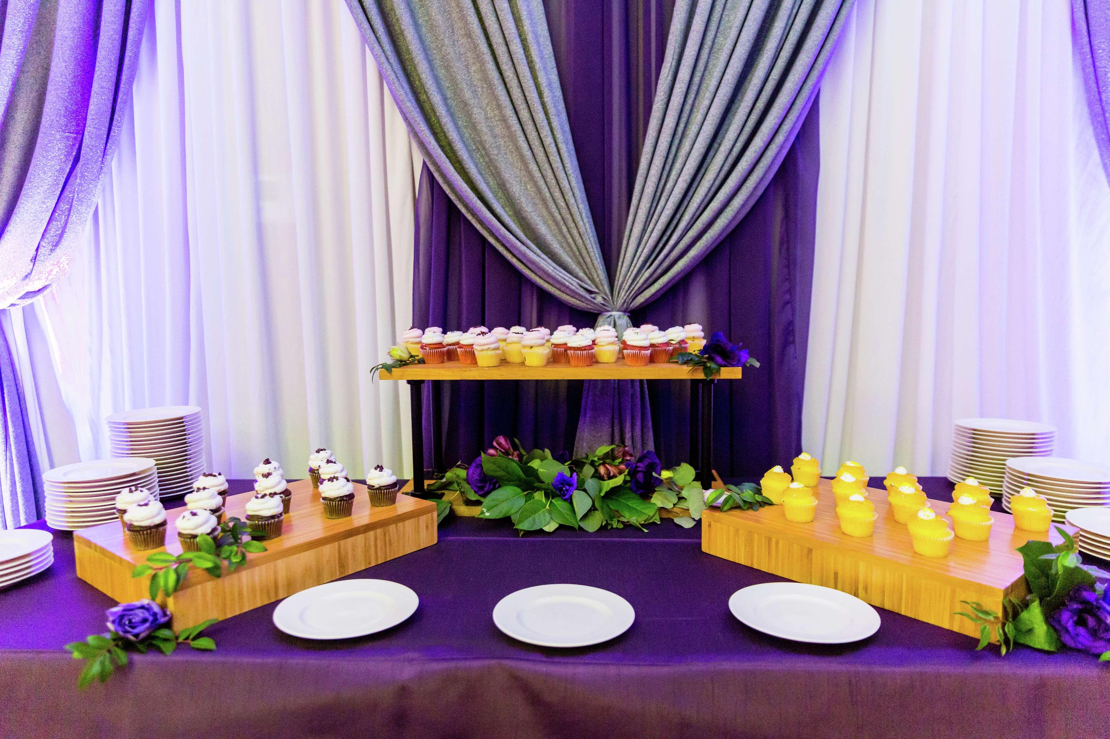 Doubletree By Hilton Pomona Hotel Buitenkant foto