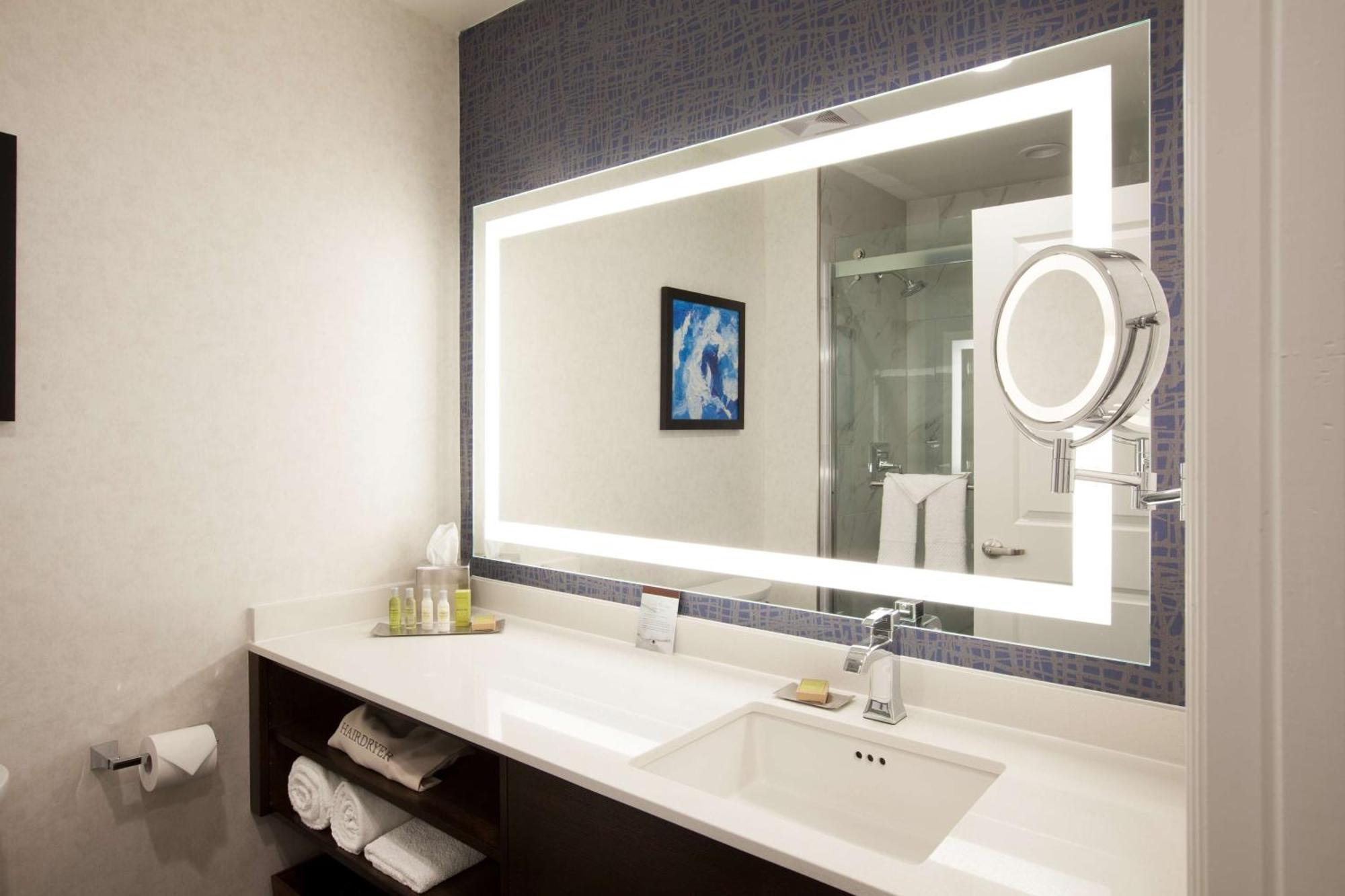 Doubletree By Hilton Pomona Hotel Buitenkant foto